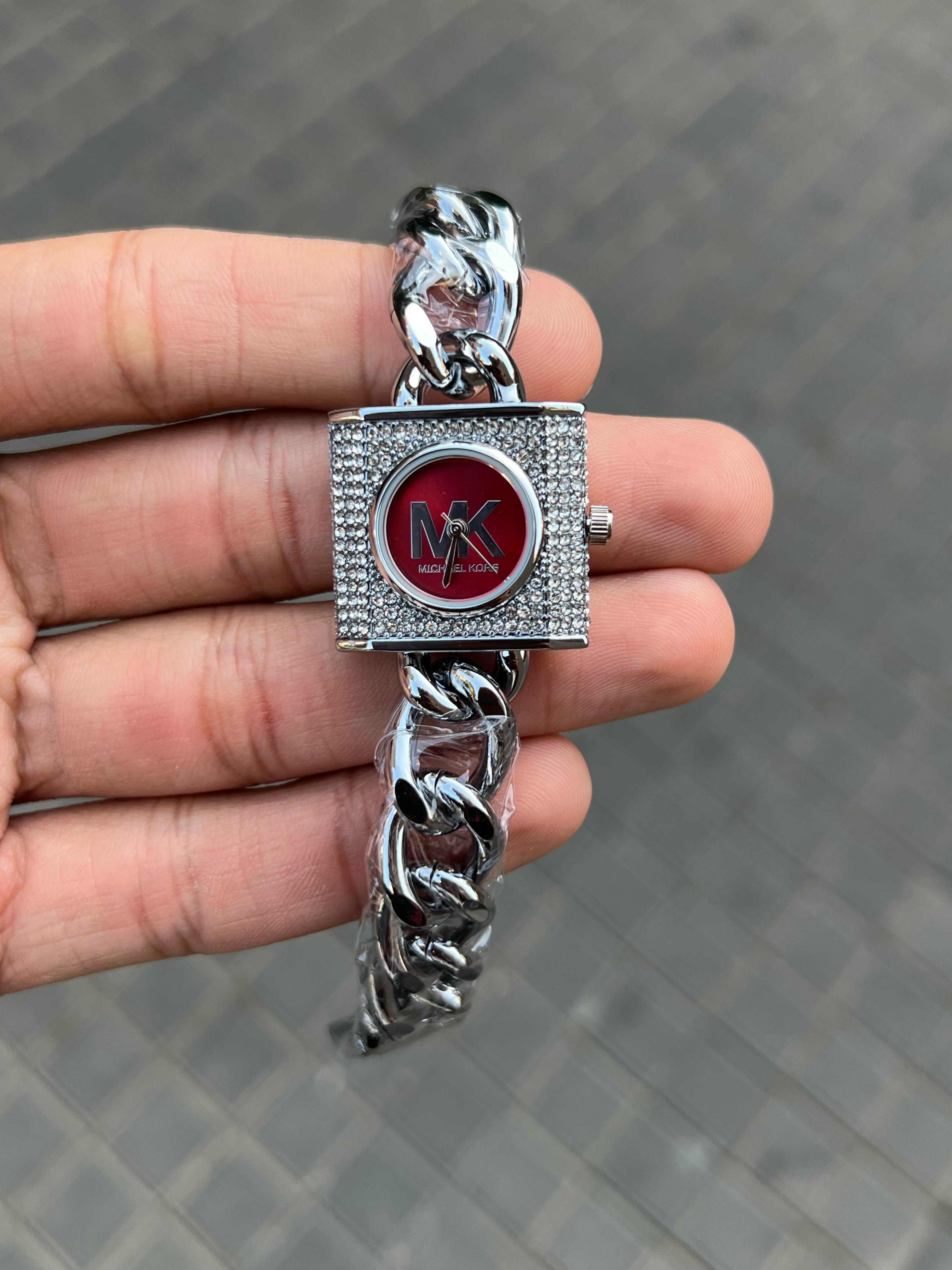 WG Michae_l Kors chain lock silver red