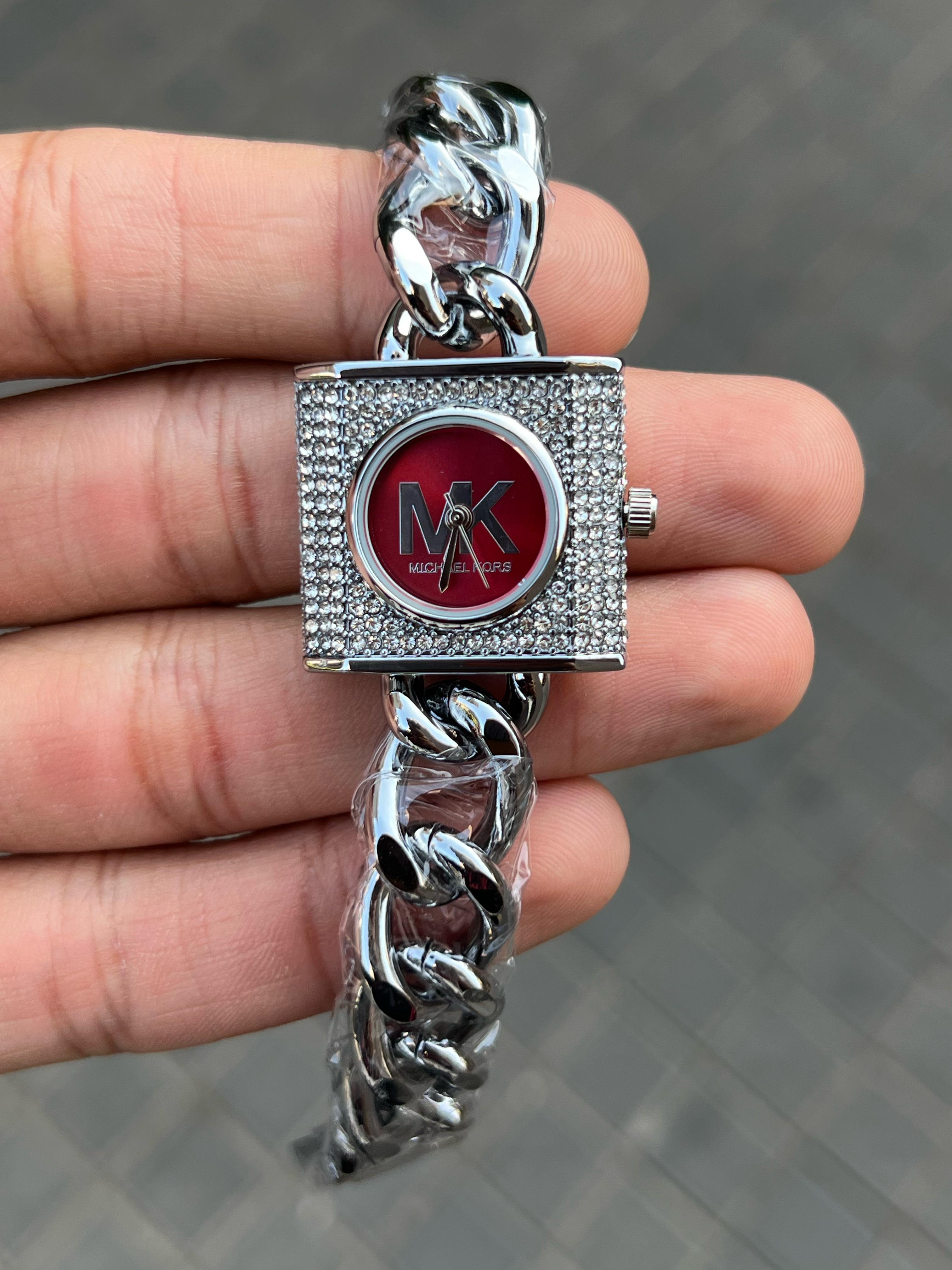 WG Michae_l Kors chain lock silver red