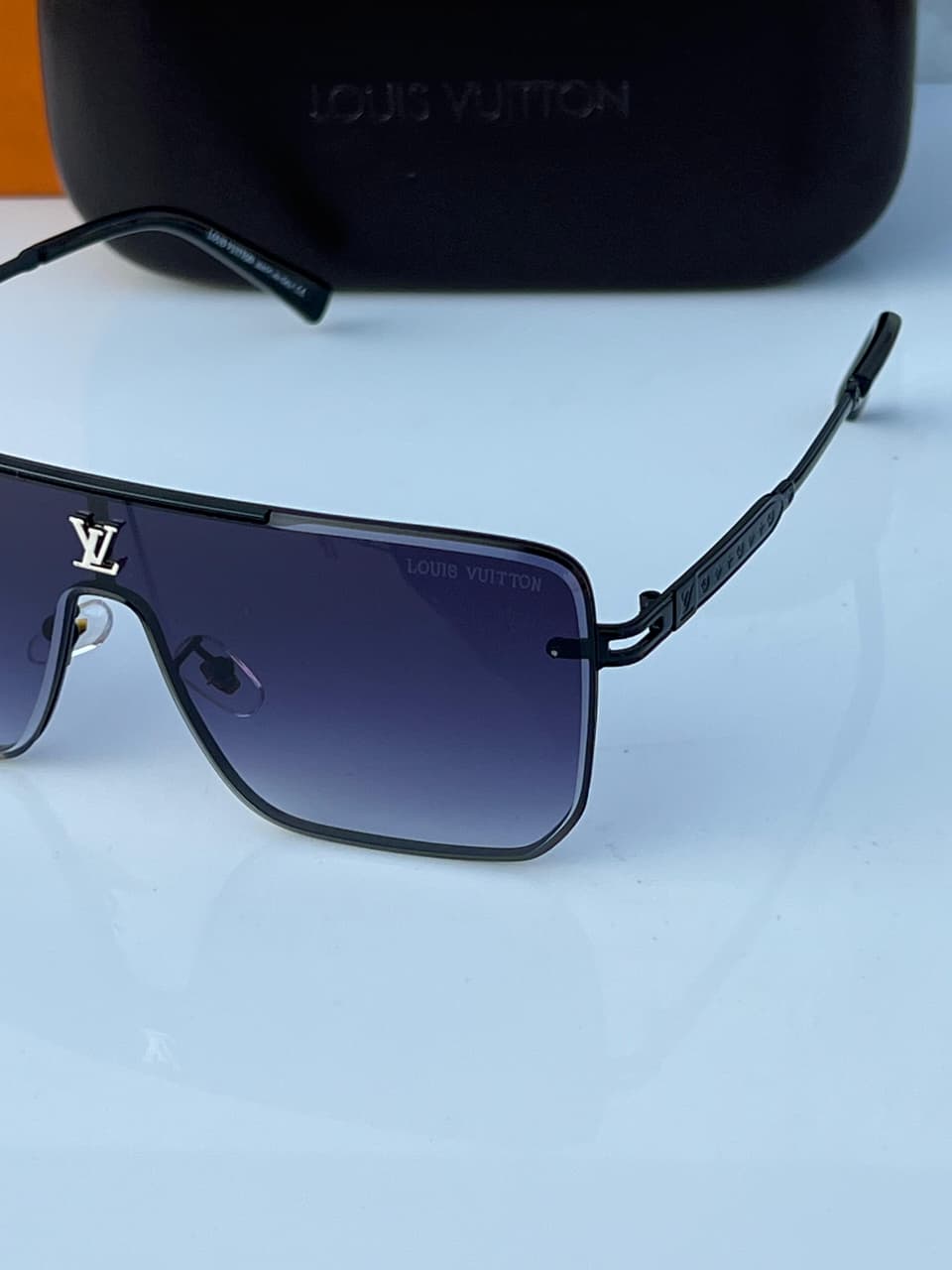 WG Louis vuitto_n 0500